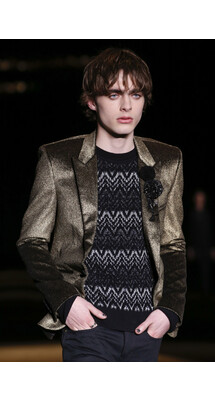 Details Saint Laurent Fall 2018 Ready-to-Wear , Детали показа Ив Сен Лоран , Детали осень зима 2018 , Fashion show , неделя моды в Париже , PFW , Mainstyles